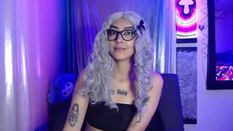 Snapshot of alice_phantom chatting on 09/14/25, 12:43      online show from 09/14/25, 12:43