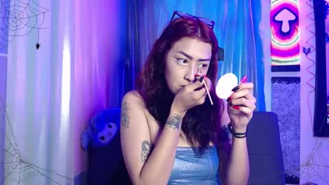 Snapshot of alice_phantom chatting on 10/04/25, 08:51      online show from 10/04/25, 08:51