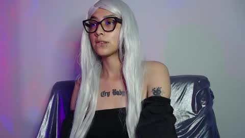      online show from 12/21/25, 02:08