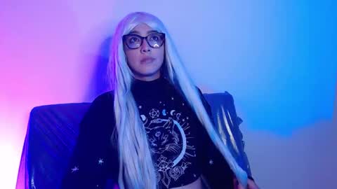      online show from 01/15/26, 01:43