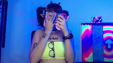      online show from 05/02/26, 01:21