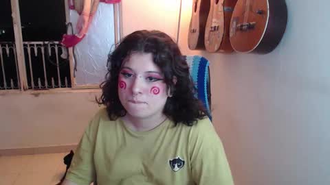 Snapshot of alice_psilocybe_sabina420 chatting on 10/19/25, 03:40 Alicia Aldara online show from 10/19/25, 03:40