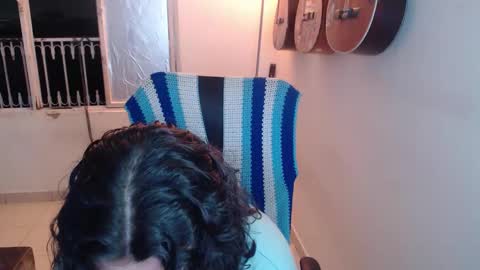 Snapshot of alice_psilocybe_sabina420 chatting on 10/23/25, 05:07 Alicia Aldara online show from 10/23/25, 05:07