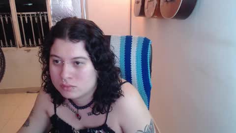 Alicia Aldara online show from 12/04/25, 10:02