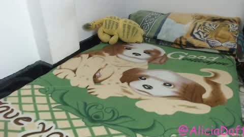 Alicia Aldara online show from 04/09/26, 06:02