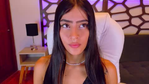 alice_rous21 online show from 11/04/25, 01:21