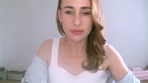 Alice Sewx online show from 09/18/25, 09:44