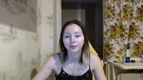 Snapshot of alice_smiles chatting on 01/18/26, 11:30 Alice smiles online show from 01/18/26, 11:30