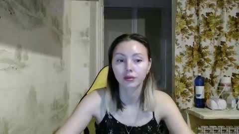 Snapshot of alice_smiles chatting on 02/06/26, 10:24 Alice smiles online show from 02/06/26, 10:24