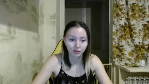 Snapshot of alice_smiles chatting on 02/25/26, 11:14 Alice smiles online show from 02/25/26, 11:14