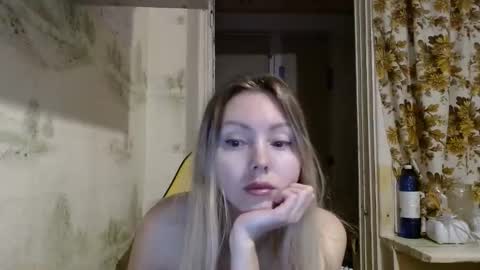 Alice smiles online show from 03/22/26, 10:35