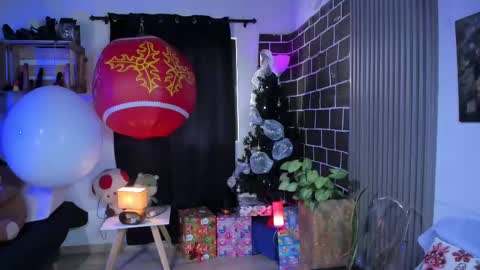 Alice online show from 12/15/24, 03:20