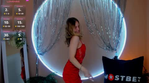 Snapshot of alice_tucci chatting on 12/27/24, 01:50 Alice online show from 12/27/24, 01:50