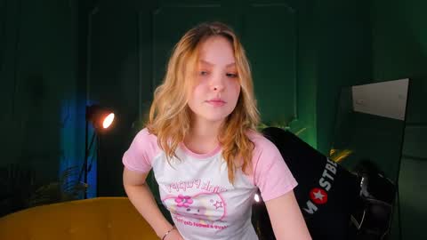 Snapshot of alice_tucci chatting on 12/31/24, 12:57 Alice online show from 12/31/24, 12:57