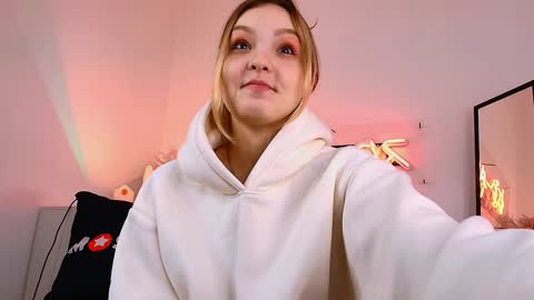 Snapshot of alice_tucci chatting on 01/02/25, 09:54 Alice online show from 01/02/25, 09:54