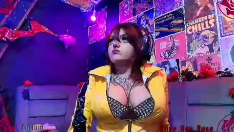 Snapshot of alice_von_rose chatting on 07/21/26, 05:54 alice_von_rose online show from 07/21/26, 05:54