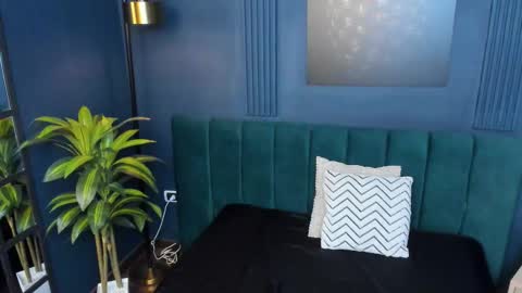 Alice and Asia online show from 10/30/25, 03:30