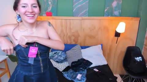 Alice and Asia online show from 11/17/25, 07:08