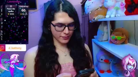 Snapshot of alicebathory_ chatting on 11/07/25, 06:30 Alice Bathory online show from 11/07/25, 06:30