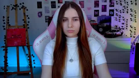 alicecharmy online show from 09/19/25, 10:05