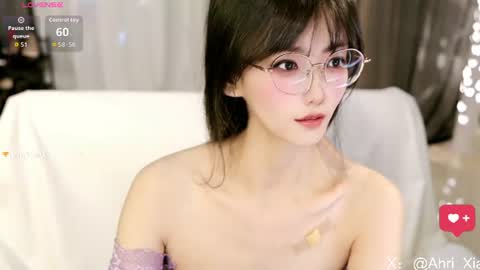 Snapshot of alicechina chatting on 07/18/26, 11:03 Alice online show from 07/18/26, 11:03