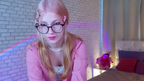 Snapshot of alicedews chatting on 02/12/26, 01:17 alice online show from 02/12/26, 01:17