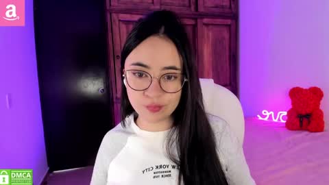 Aliceee  ..   97YP9VWGZHrefnav wishlist lists 1 online show from 05/17/26, 07:32