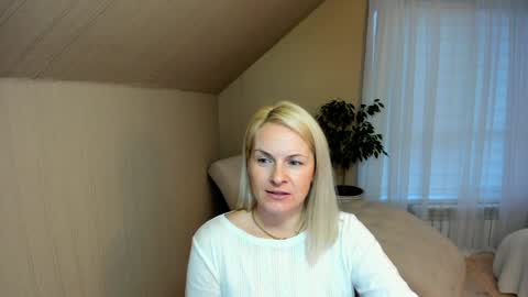 Alicee online show from 01/15/25, 12:47