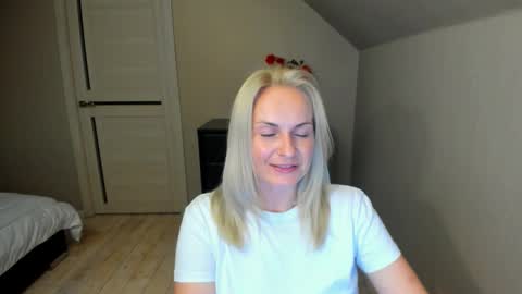 Alicee online show from 10/04/25, 06:39