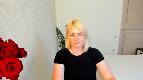 Snapshot of alicee__grace chatting on 06/15/26, 02:30 Alicee online show from 06/15/26, 02:30