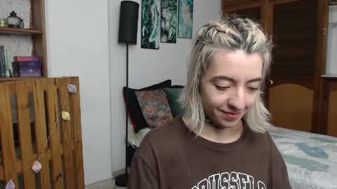 alicee_logan_ online show from 04/02/26, 01:58