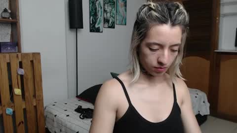 alicee_logan_ online show from 05/28/26, 02:31