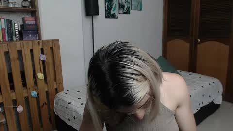 alicee_logan_ online show from 05/31/26, 01:47