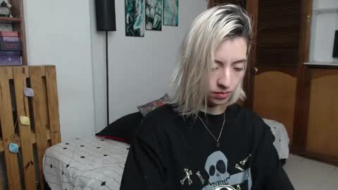alicee_logan_ online show from 06/01/26, 02:46