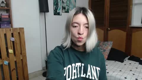alicee_logan_ online show from 06/09/26, 01:50