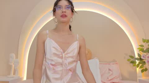 alice online show from 11/14/25, 04:49