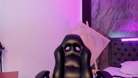 alicee_stonee_ online show from 01/08/26, 07:16