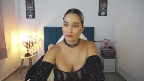 Alicia    1000 PM - 600 AM COLOMBIAN TIME online show from 09/12/25, 10:32