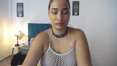 Alicia    1000 PM - 600 AM COLOMBIAN TIME online show from 10/09/25, 09:24