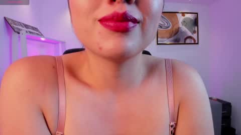 aliceebroownn online show from 04/21/26, 09:39