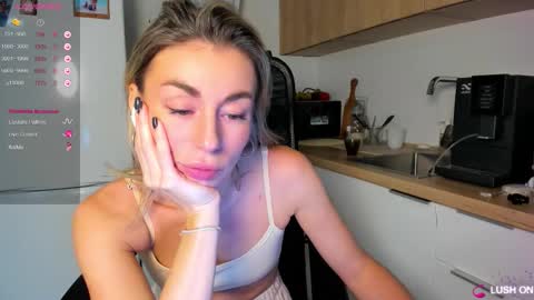 Snapshot of aliceevan chatting on 02/08/26, 06:06 Daniella online show from 02/08/26, 06:06