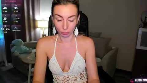 Snapshot of aliceevan chatting on 02/26/26, 01:48 Daniella online show from 02/26/26, 01:48