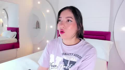 Alice  online show from 02/23/25, 04:17