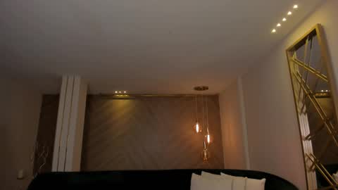 Snapshot of aliceharperx chatting on 10/18/25, 11:55 Alice online show from 10/18/25, 11:55