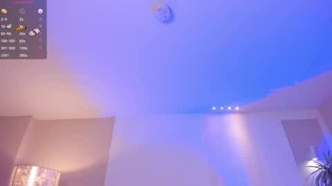 Snapshot of aliceharperx chatting on 10/30/25, 04:41 Alice online show from 10/30/25, 04:41