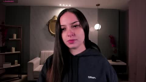 Snapshot of aliceharperx chatting on 11/29/25, 11:35 Alice online show from 11/29/25, 11:35