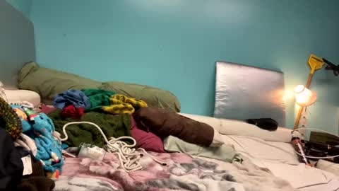 Snapshot of aliceinfuckmeland chatting on 12/28/24, 02:32 AliceinFuckmeland online show from 12/28/24, 02:32