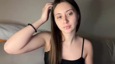 aliceinlustland online show from 04/23/26, 04:42