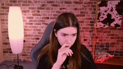 Alice online show from 11/06/25, 05:19