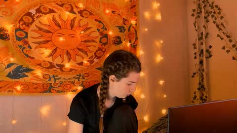 Alice online show from 02/05/26, 05:12